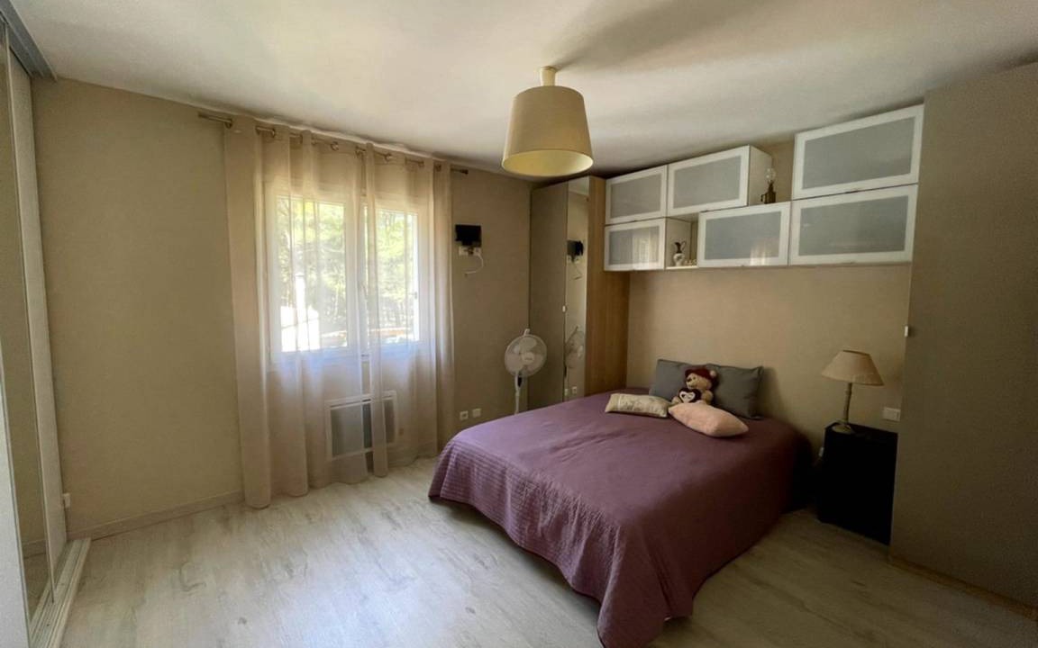 Photo of Bedroom in Lambesc