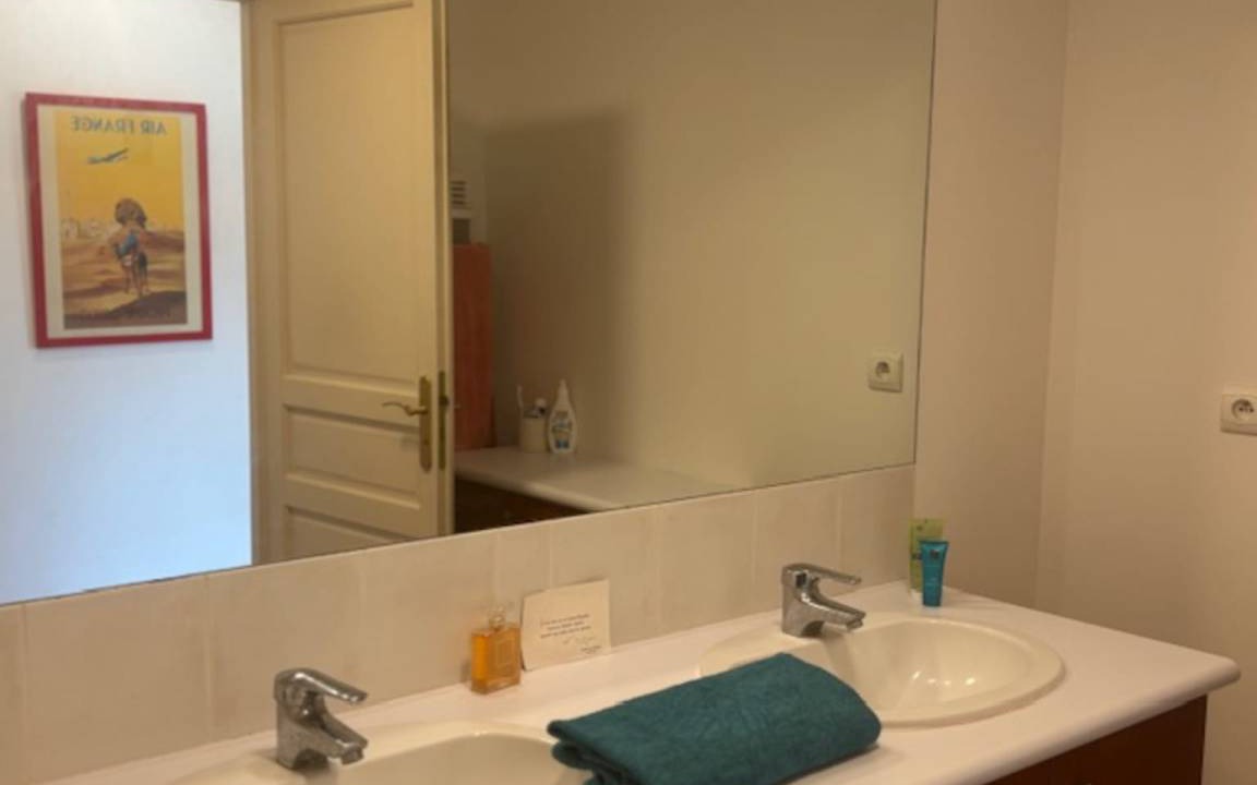 Photo of Bathroom in L'Isle-sur-la-Sorgue