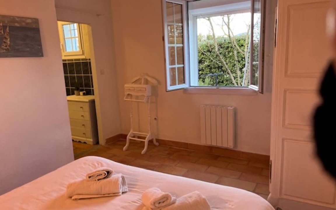 Photo of Bedroom in Lagnes