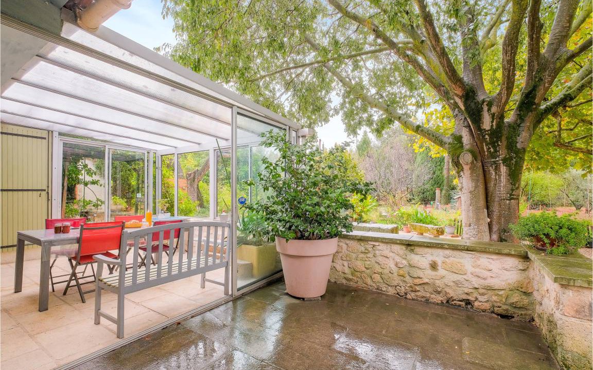 Photo of Patio Balcony in St.-Remy-de-Provence