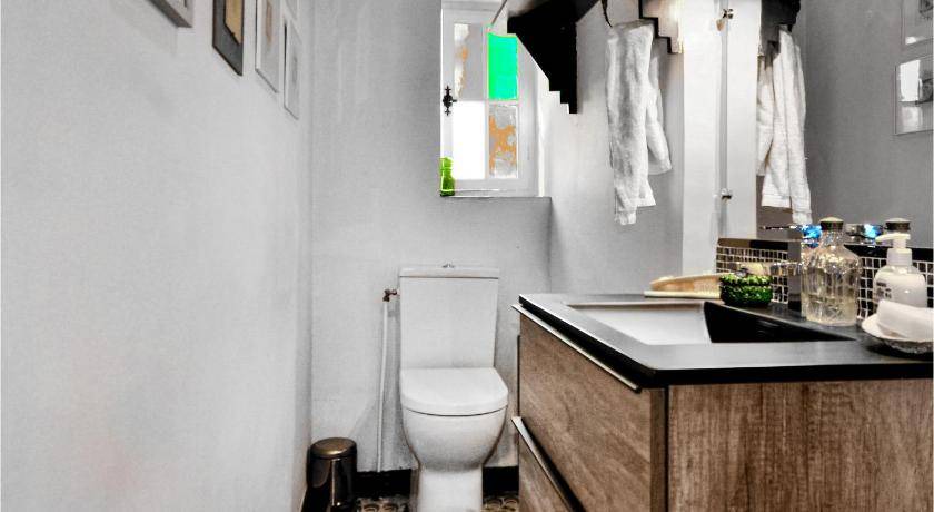 Photo of Bathroom in Sernhac