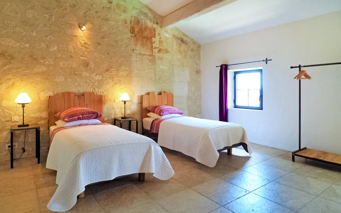 Photo of Bedroom in Maussane