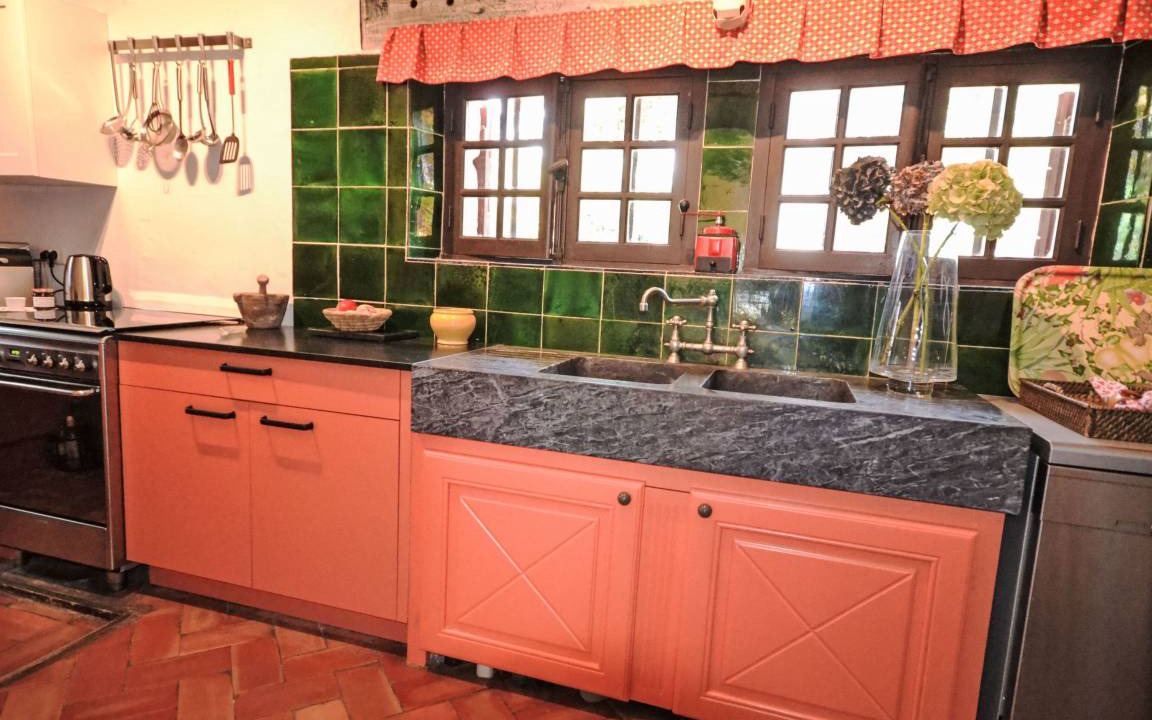 Photo of Kitchen in Menerbes
