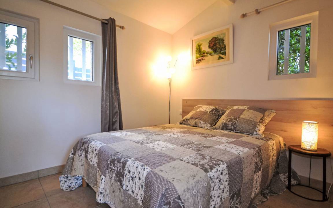 Photo of Bedroom in Morieres-les-Avignon
