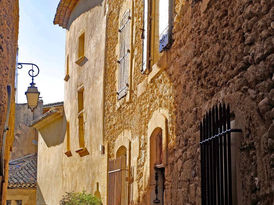 Photo of Buildings in Lourmarin