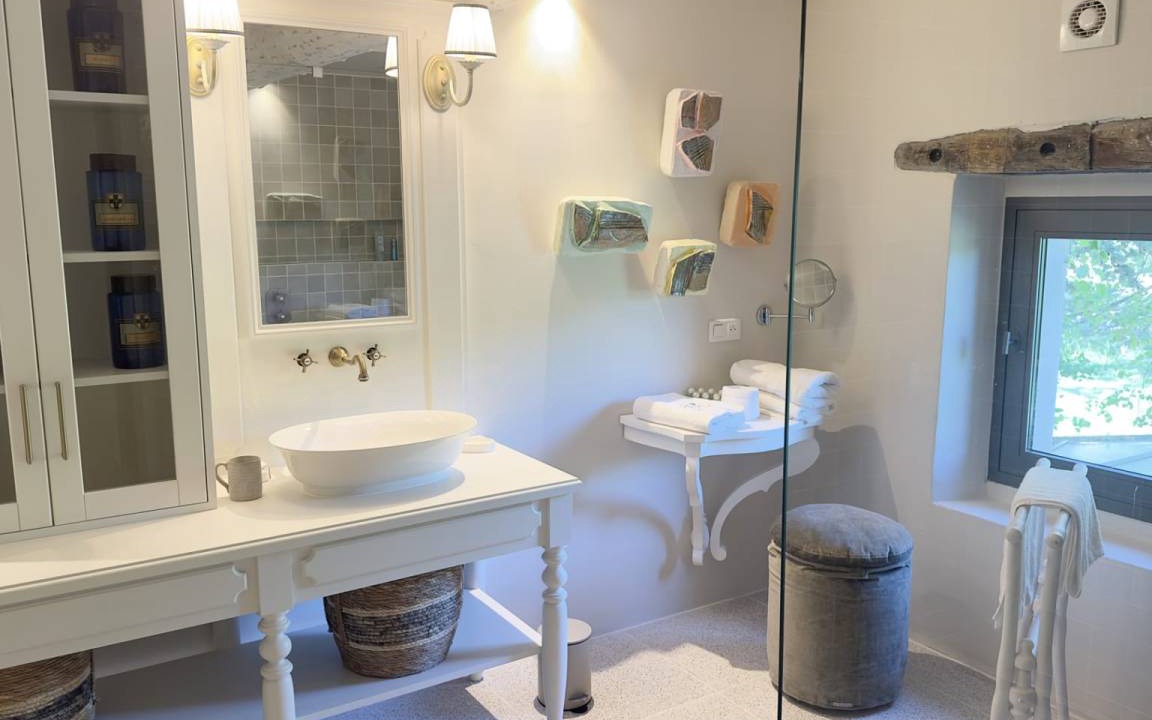 Photo of Bathroom in Oppede
