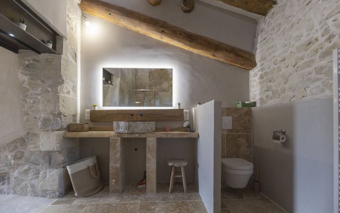 Photo of Bathroom in Chateaurenard