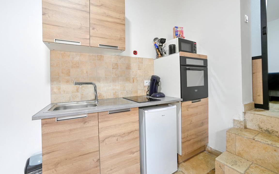 Photo of Kitchen in Jonquieres-Saint-Vincent