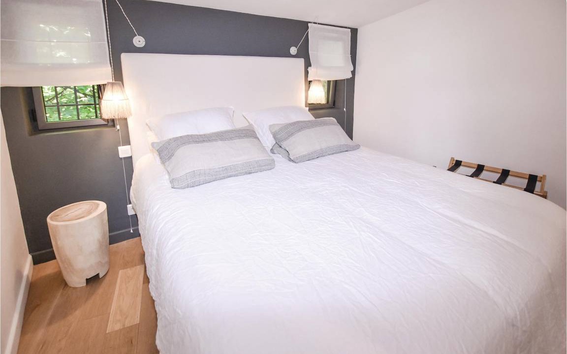 Photo of Bedroom in Malaucene