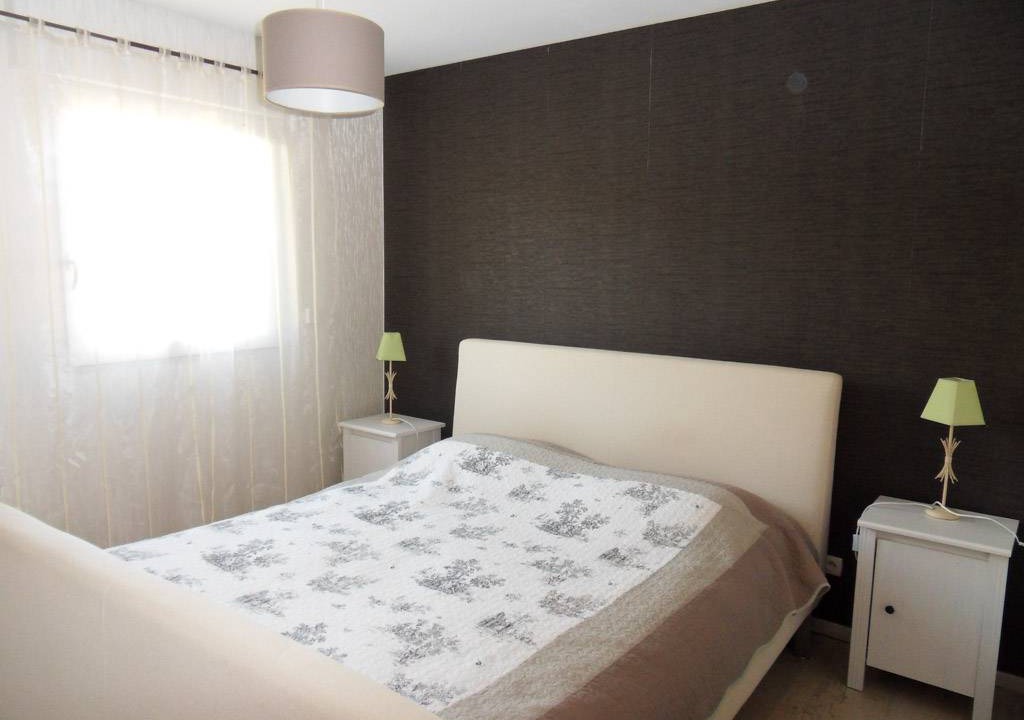Photo of Bedroom in Simiane-la-Rotonde
