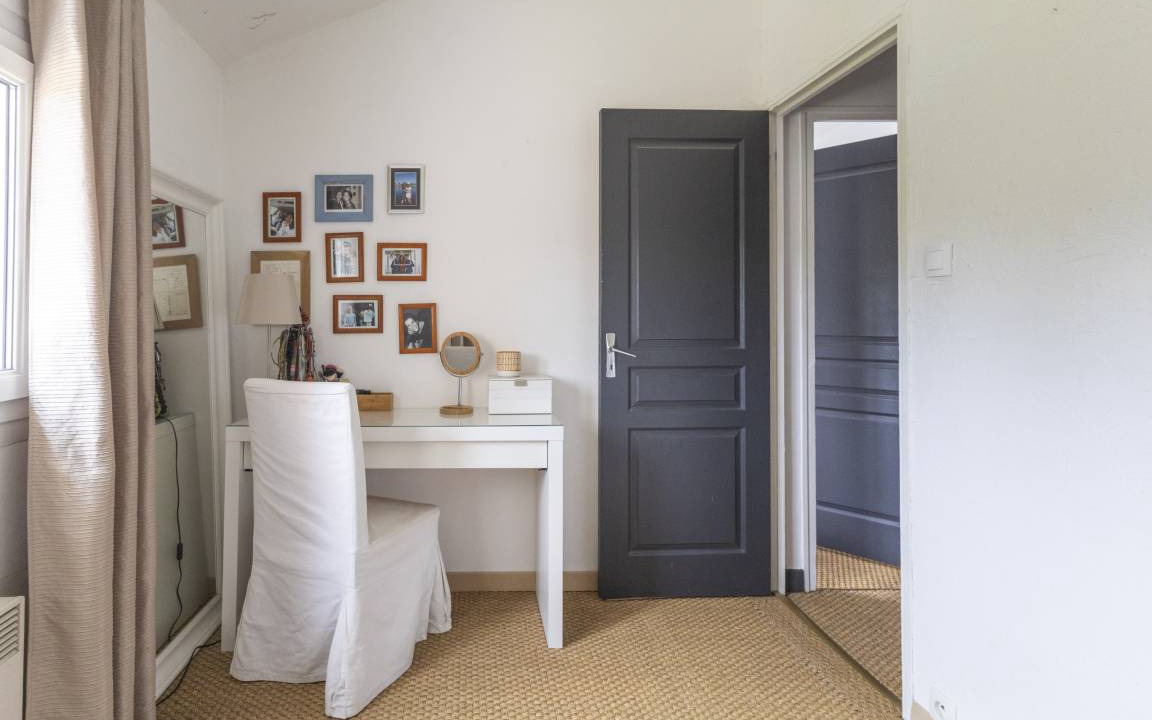 Photo of Bedroom in Rochefort-du-Gard