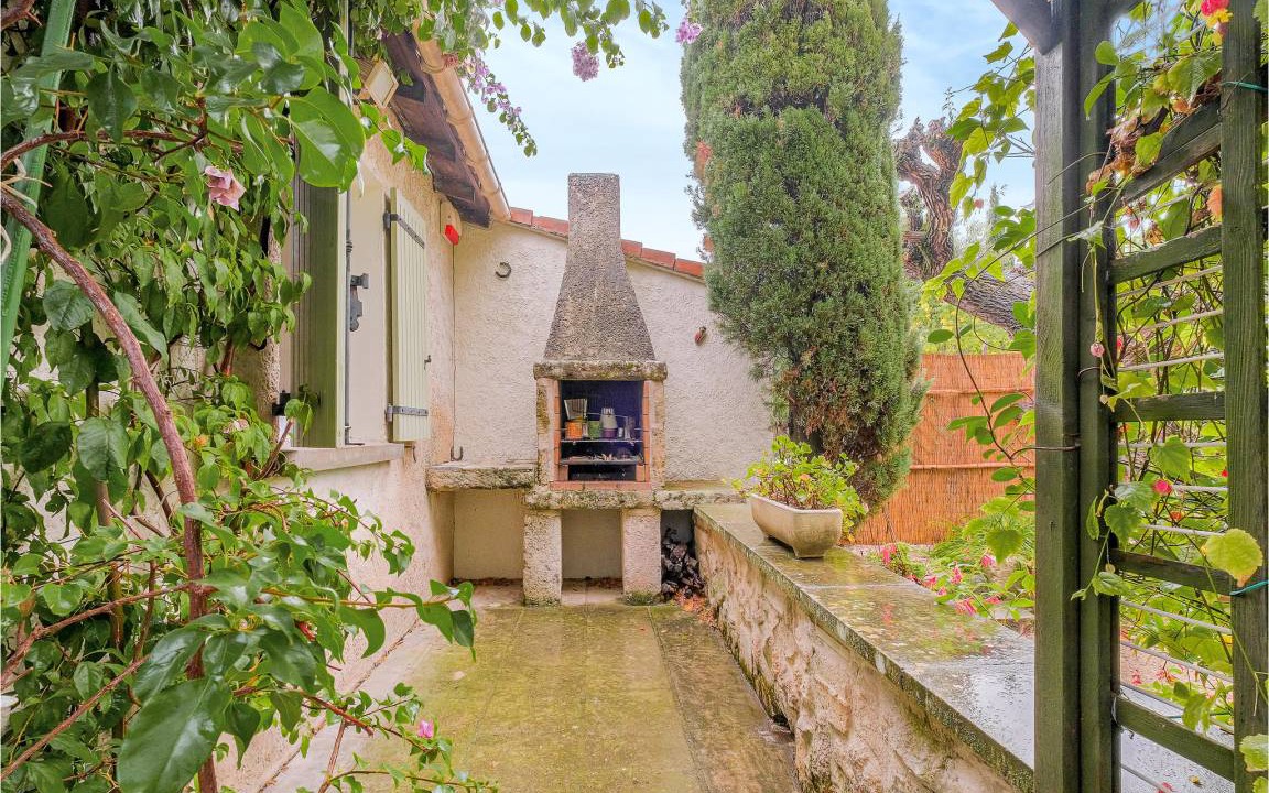 Photo of Buildings in St.-Remy-de-Provence
