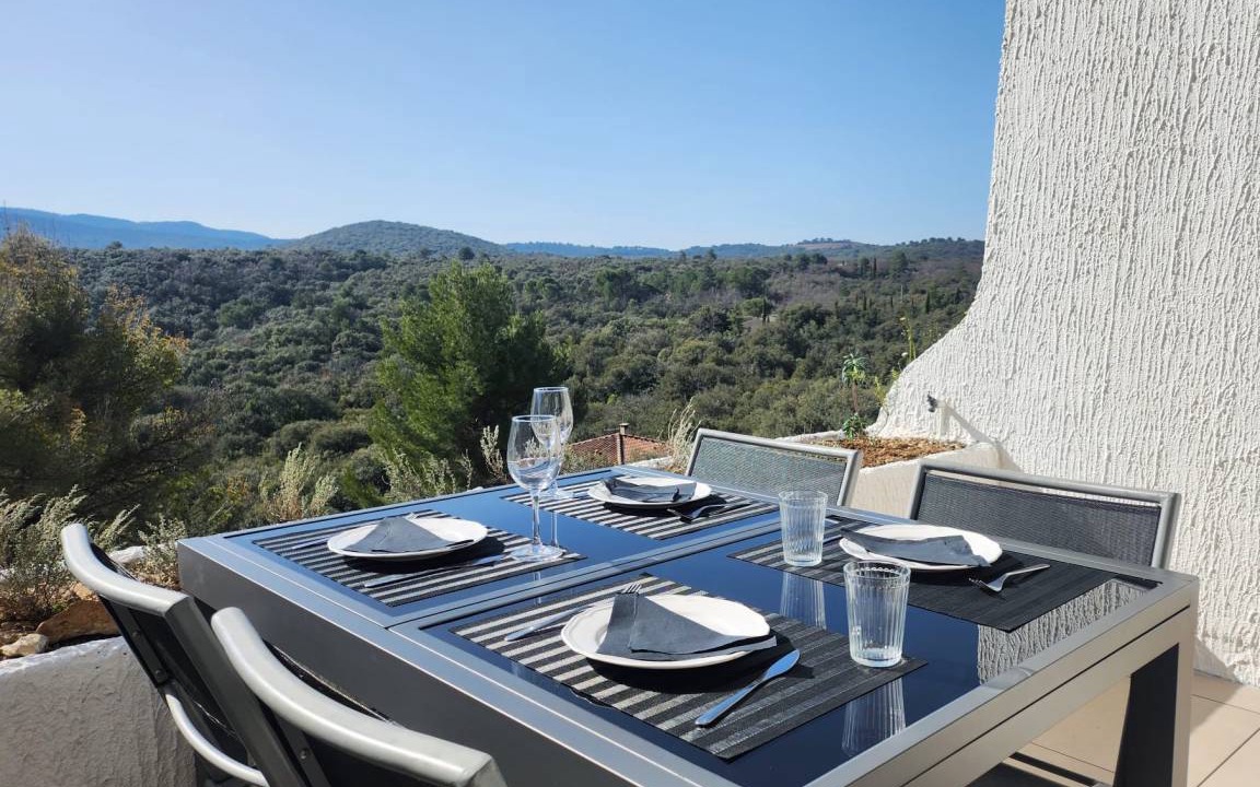 Photo of Patio Balcony in Mollans-sur-Ouveze