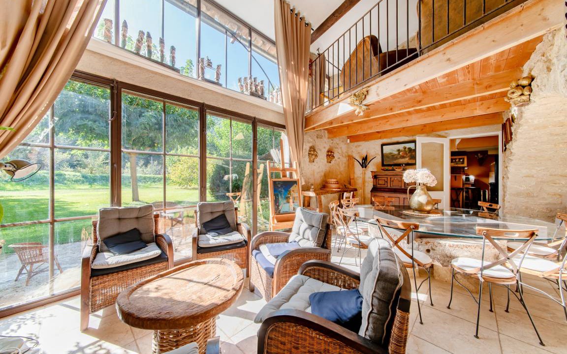 Photo of Livingroom in Ansouis