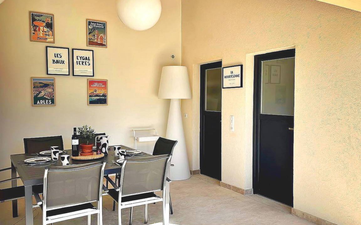 Photo of Livingroom in Mouries