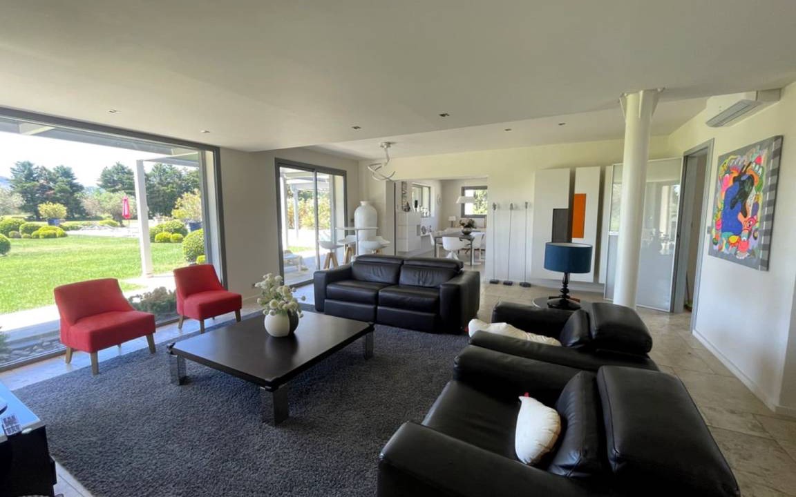 Photo of Livingroom in St.-Remy-de-Provence