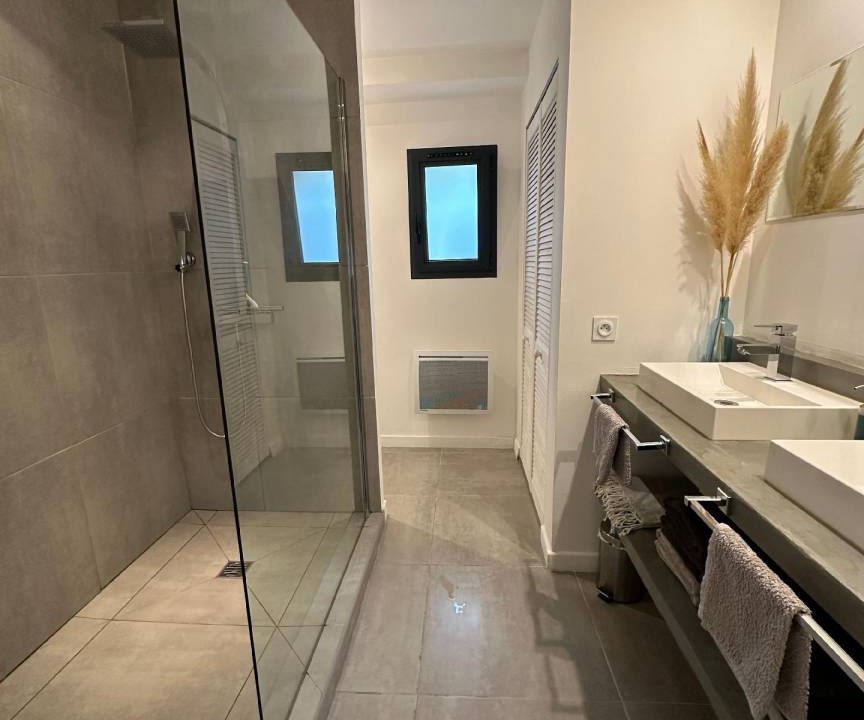 Photo of Bathroom in Istres
