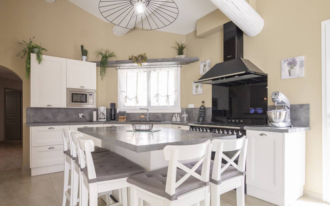 Photo of Kitchen in Noves