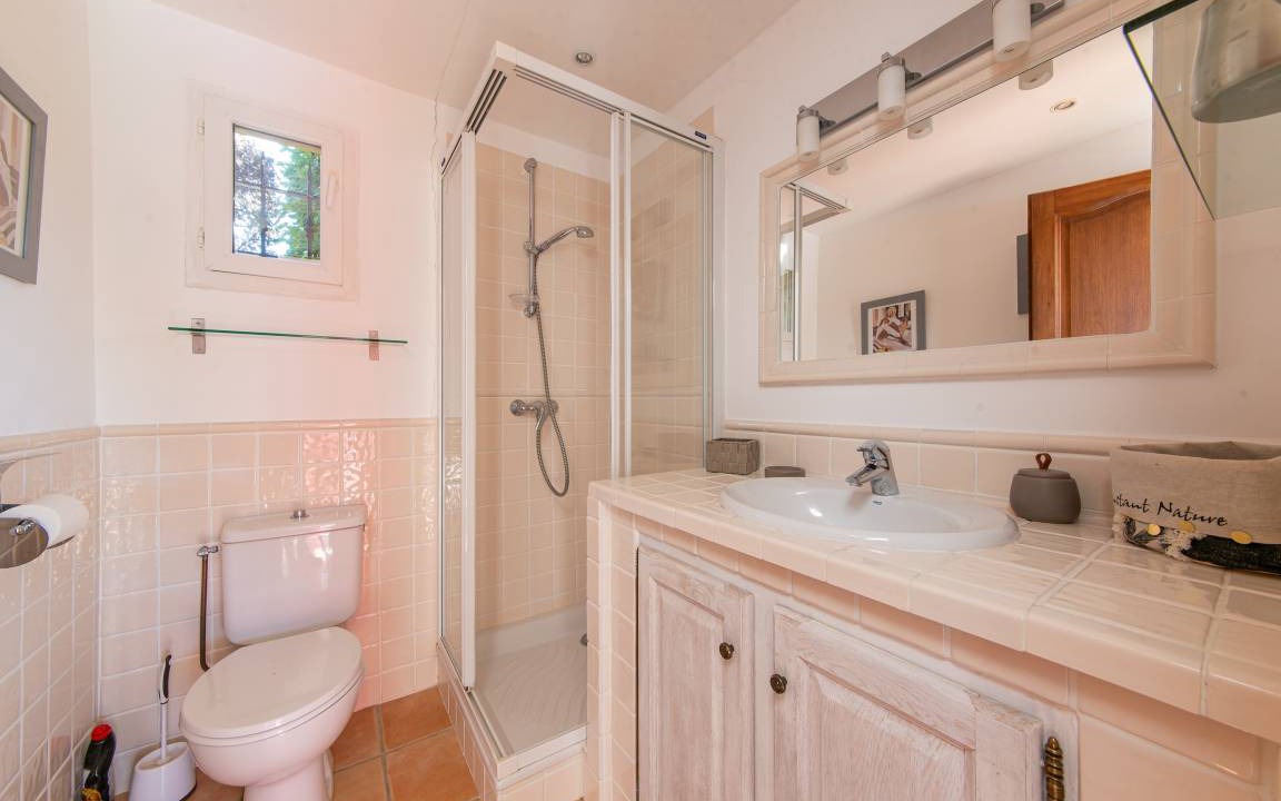 Photo of Bathroom in Aups