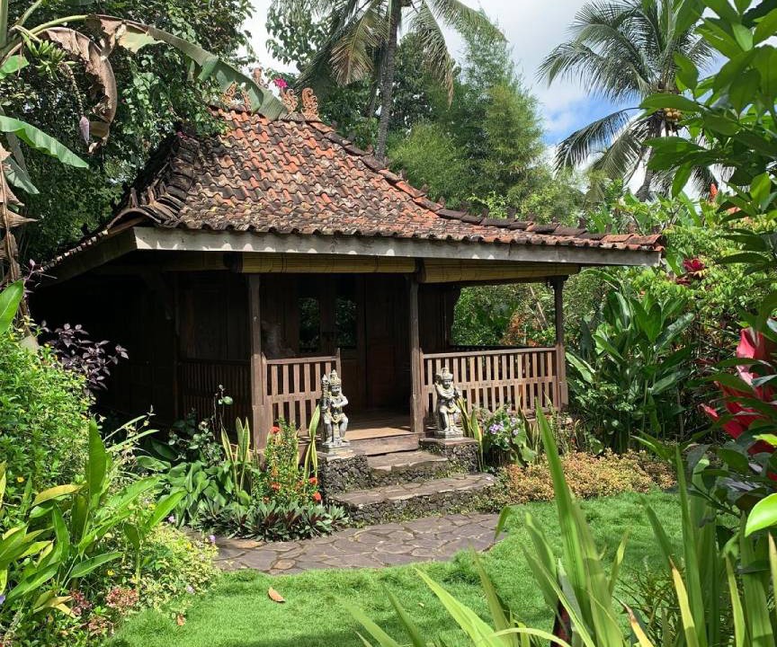 Photo of Buildings in Kubutambahan