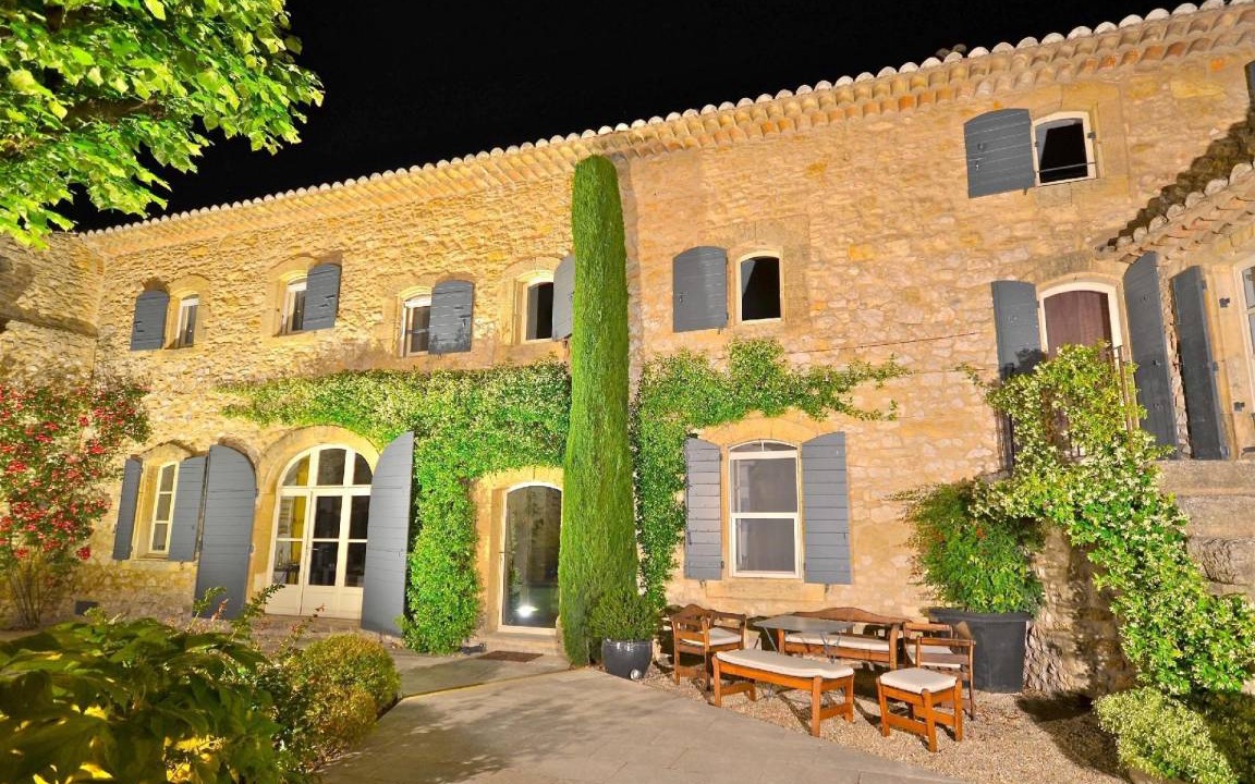Photo of Buildings in Robion