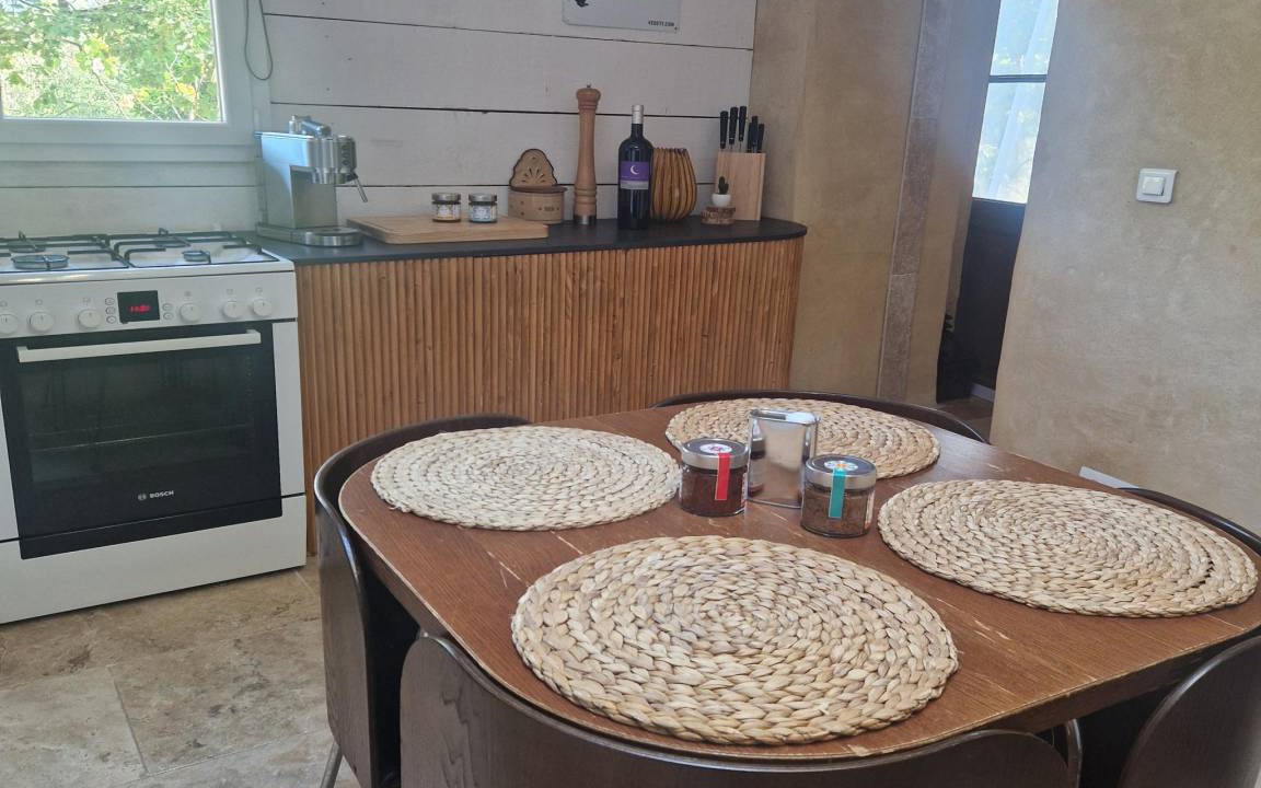 Photo of Kitchen in Faucon
