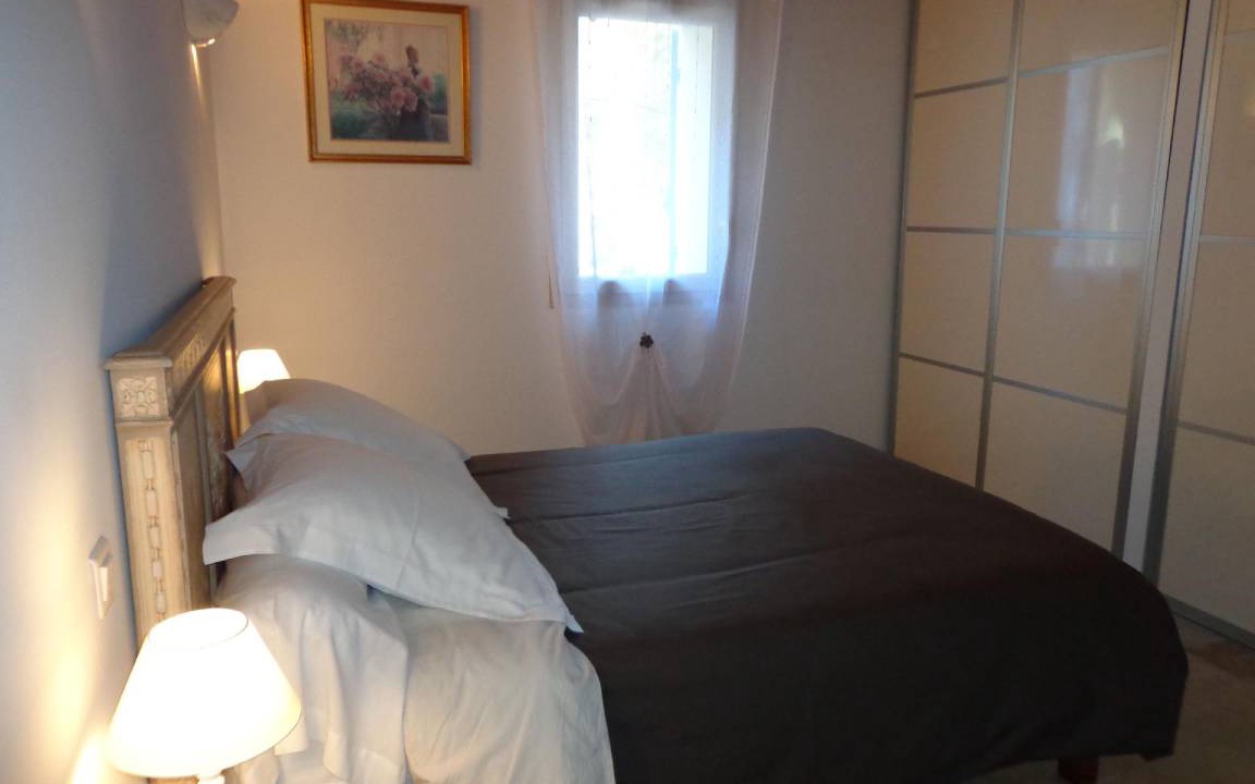 Photo of Bedroom in Cavaillon