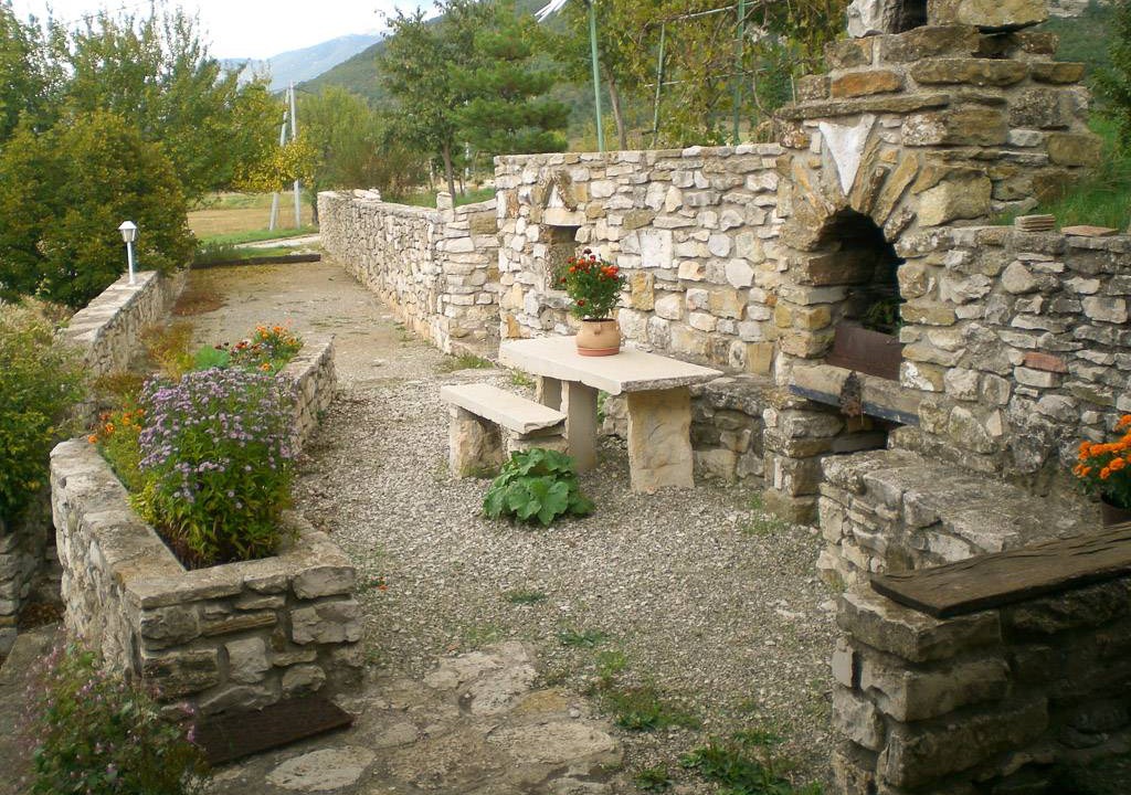 Photo of Others in Banon