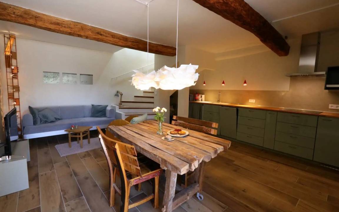 Photo of Livingroom in Rustrel