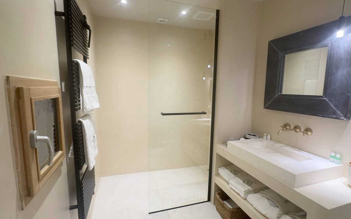 Photo of Bathroom in Oppede