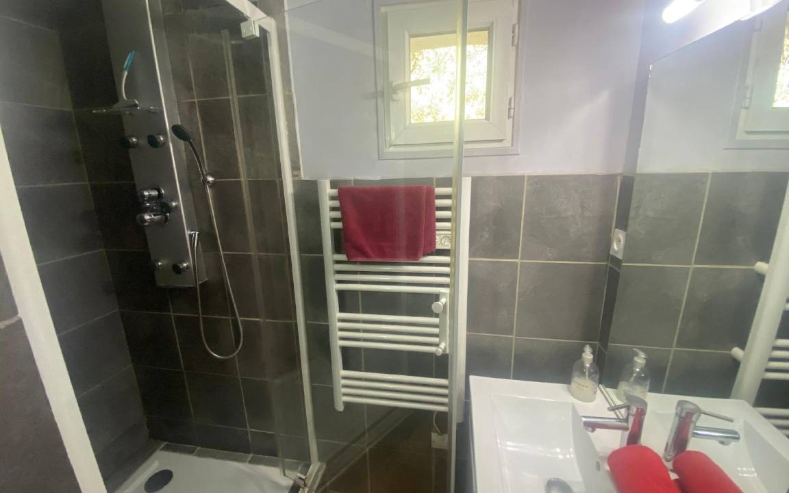Photo of Bathroom in Grans