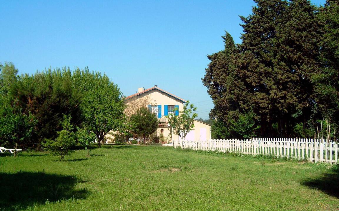 Photo of Others in Noves