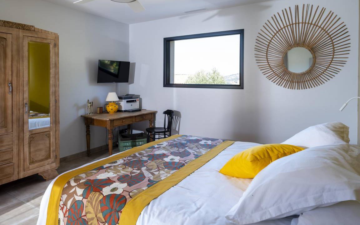 Photo of Bedroom in Beaumes-de-Venise