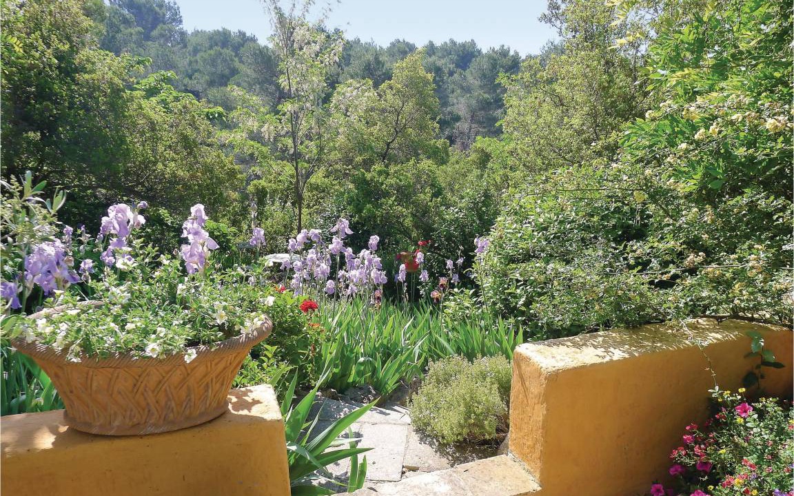 Photo of Others in Les Baux-de-Provence