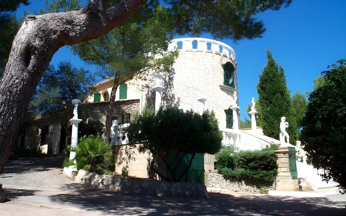 Photo of Others in Beaucaire