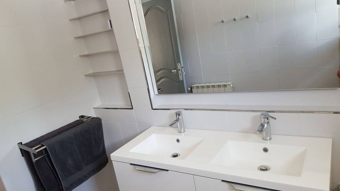 Photo of Others in Velleron