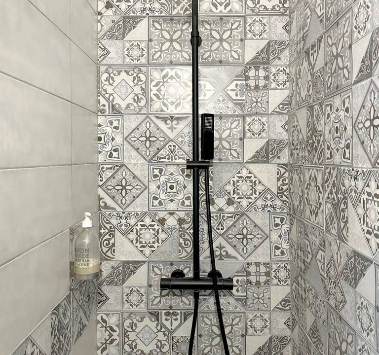 Photo of Bathroom in Lourmarin
