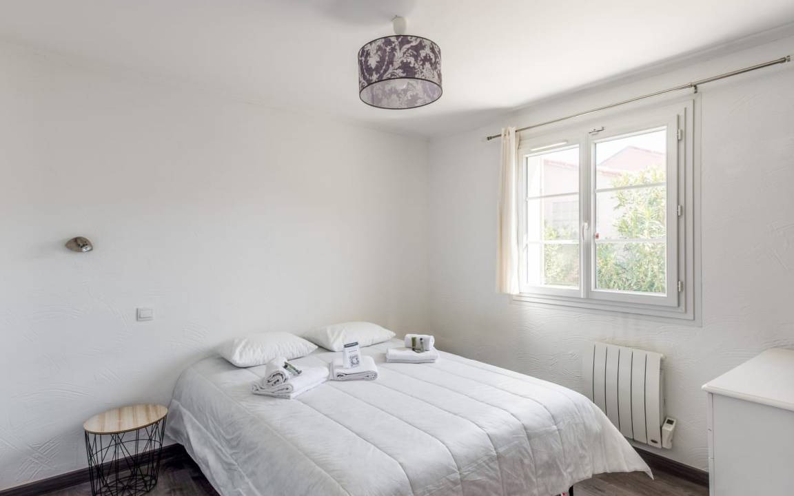 Photo of Bedroom in Morieres-les-Avignon