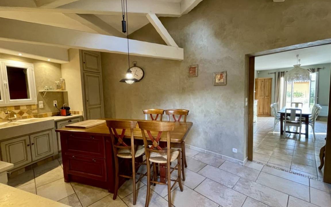 Photo of Kitchen in Cornillon-Confoux