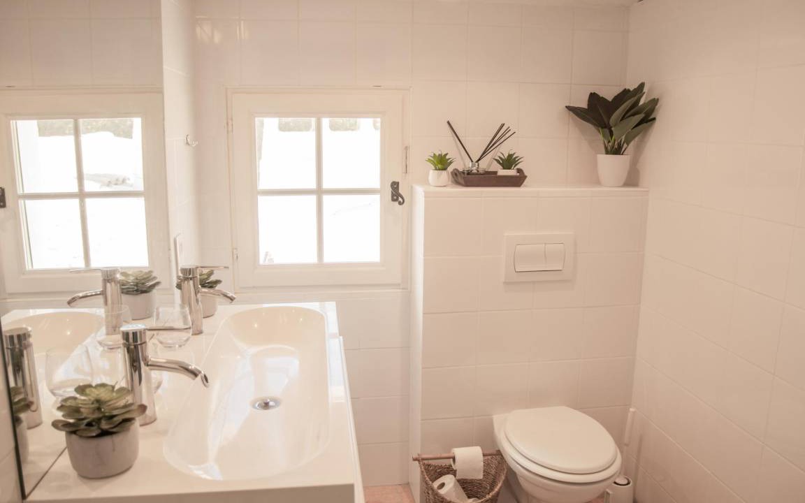 Photo of Bathroom in Saint-Pierre-de-Vassols
