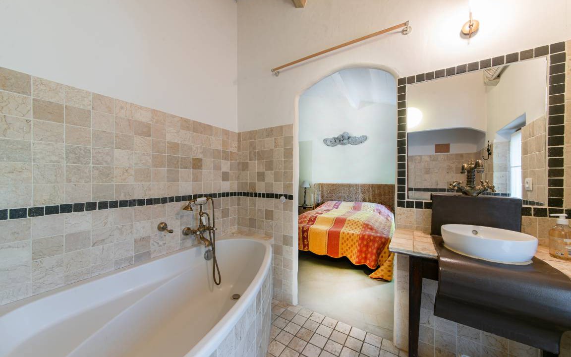 Photo of Bathroom in Ansouis