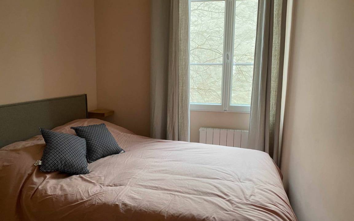 Photo of Bedroom in Saint-Lambert