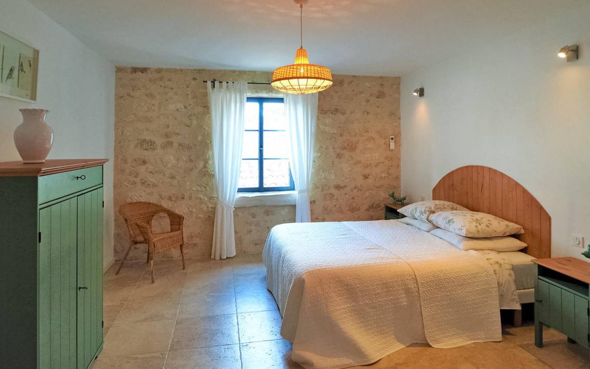 Photo of Bedroom in Maussane