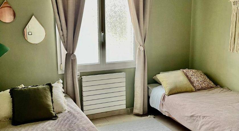 Photo of Bedroom in Venelles