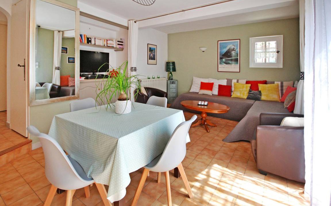 Photo of Livingroom in Roaix