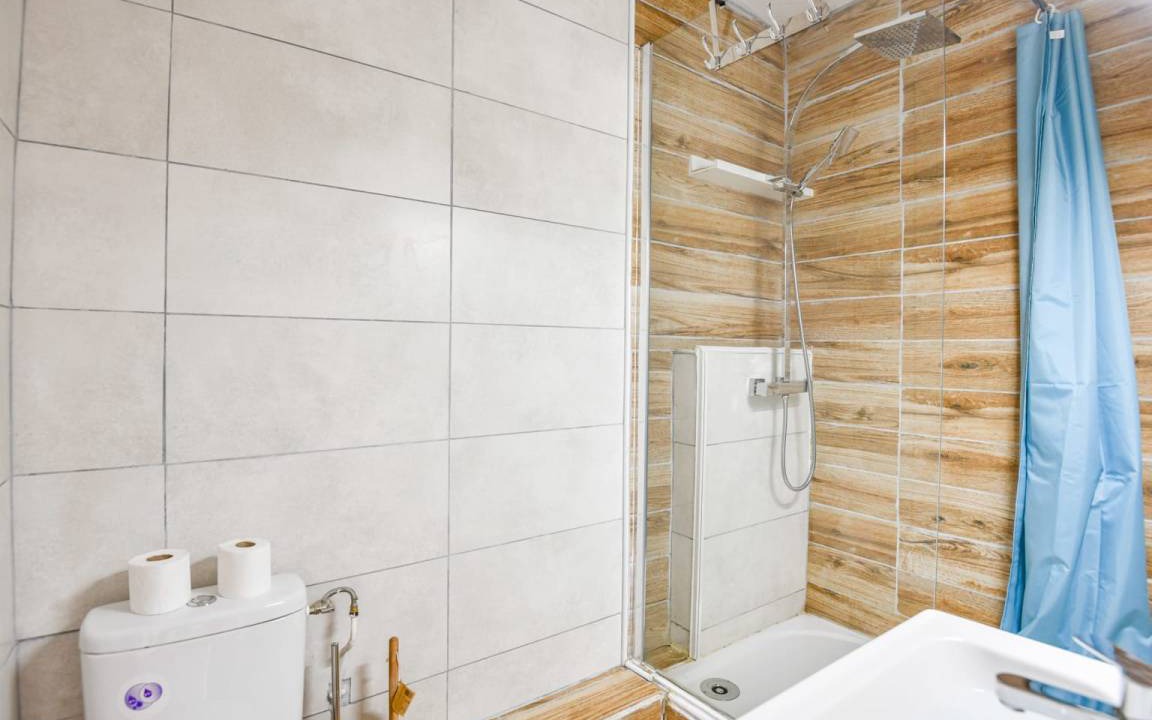 Photo of Bathroom in 4th Arrondissement