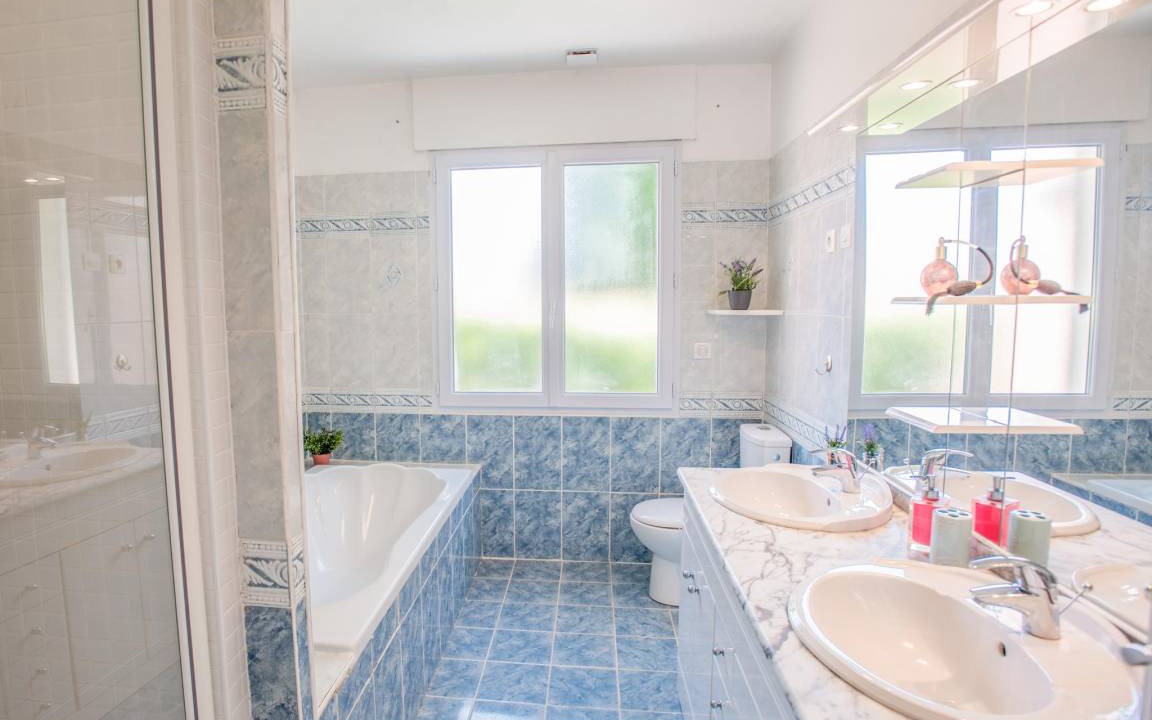 Photo of Bathroom in Le Thoronet