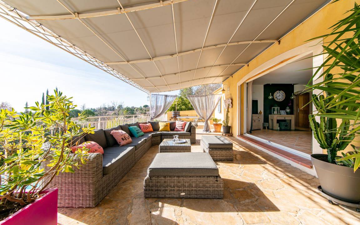 Photo of Patio Balcony in Aups