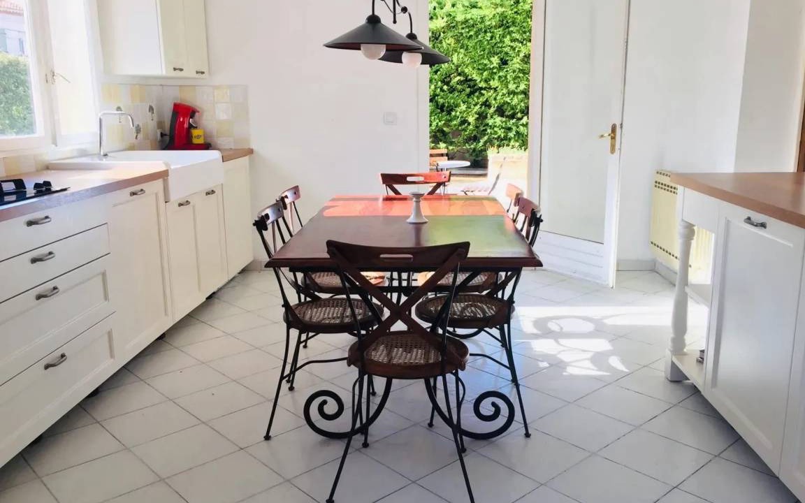 Photo of Kitchen in Plan-de-Cuques