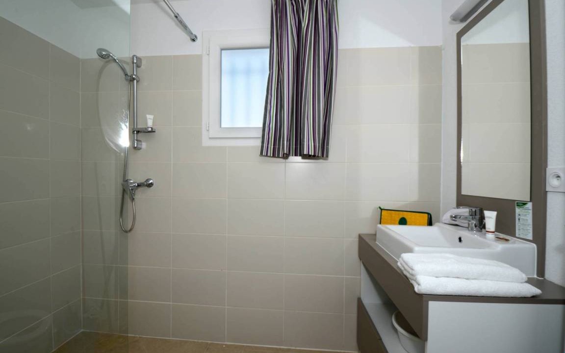 Photo of Bathroom in Paradou
